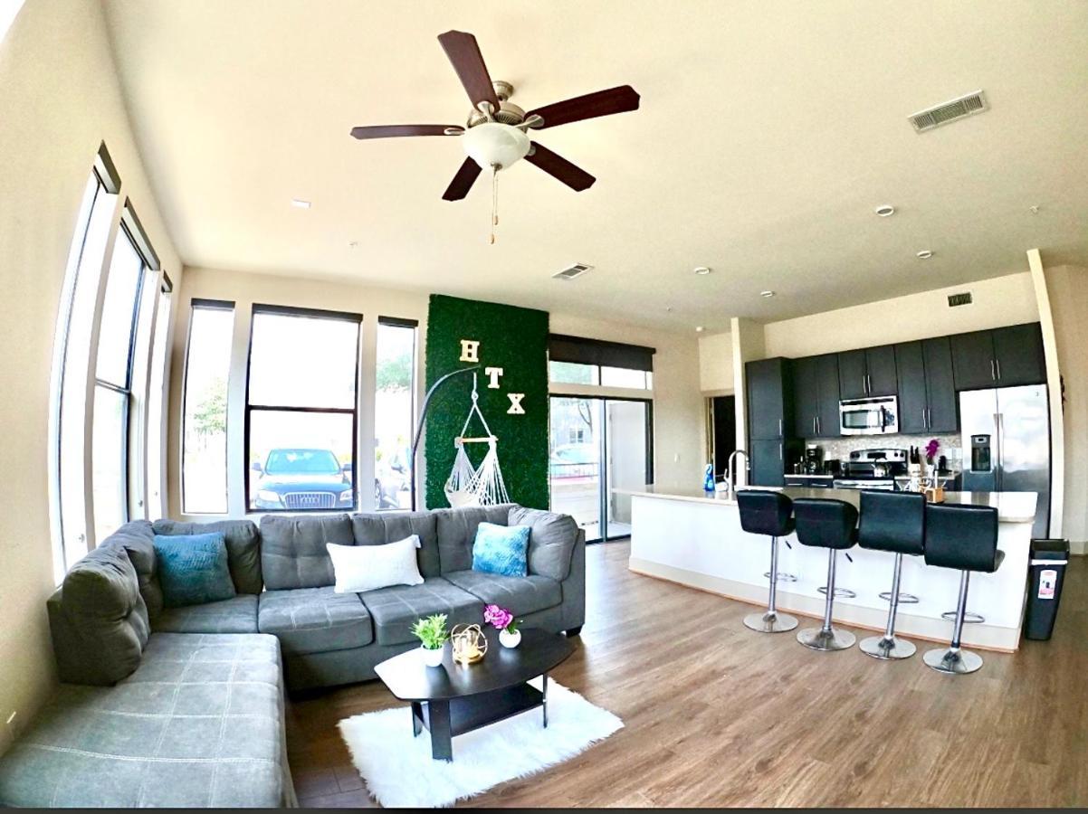 شقة هيوستن  في 5 Mins To Med Center, Comfy King Beds, Wifi,Gym,Pool المظهر الخارجي الصورة